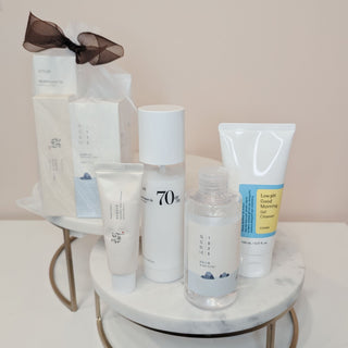 The K-Beauty for the Cool Kids Kit comes in a gift bag, making it an ideal set for kids who want to try out K-beauty products. This bundle offers a gentle and effective skincare routine, perfect for those new to the world of K-beauty.
